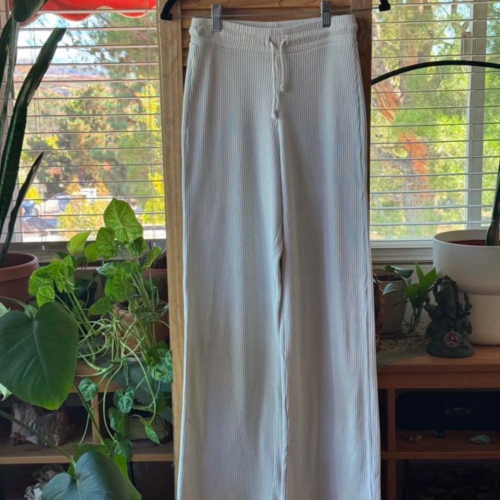 Light Cream Colored Ribbed Drawstring Lounge Pants